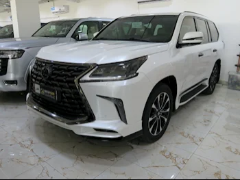 Lexus  LX  570 S Black Edition  2021  Automatic  12,000 Km  8 Cylinder  Four Wheel Drive (4WD)  SUV  White  With Warranty