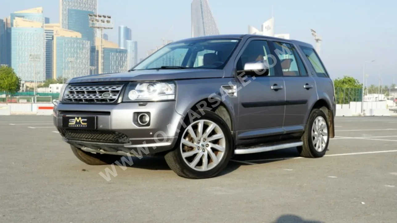 Land Rover  LR2  HSE  2014  Automatic  42,000 Km  4 Cylinder  All Wheel Drive (AWD)  SUV  Carpathian grey