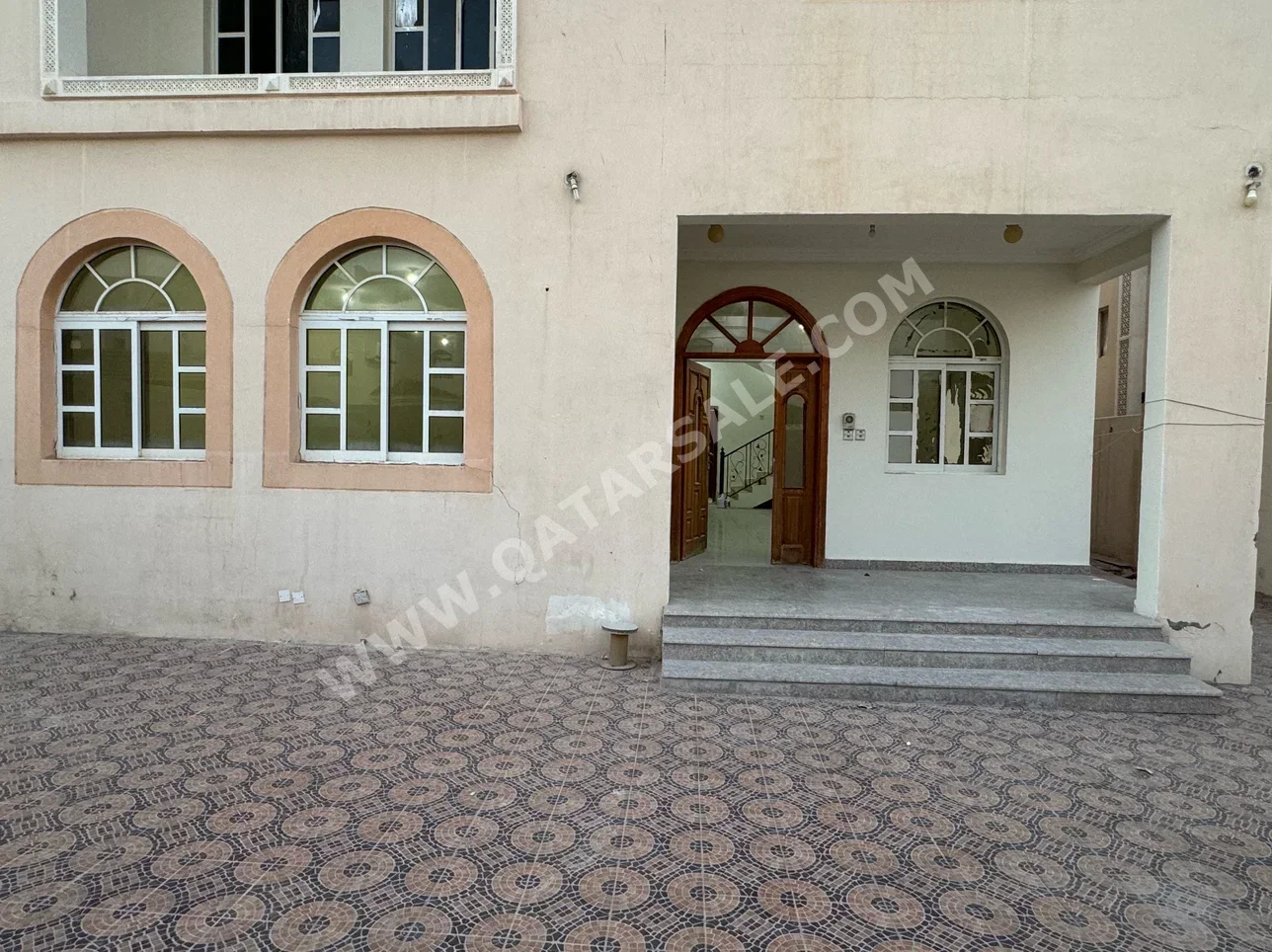 Family Residential  - Not Furnished  - Umm Salal  - Umm Salal Ali  - 6 Bedrooms