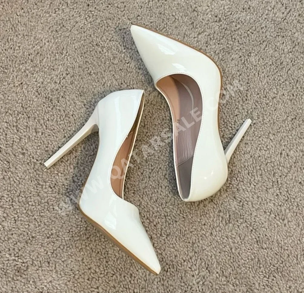 Shoes Genuine Leather  White Size 36  Qatar  Women