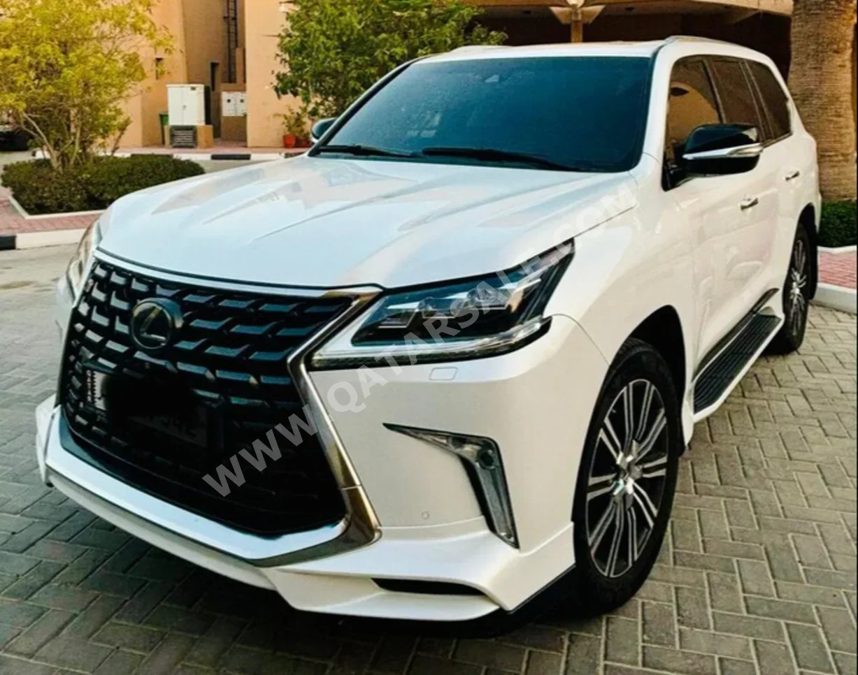 Lexus  LX  570 S  2021  Automatic  40,000 Km  8 Cylinder  Four Wheel Drive (4WD)  SUV  White  With Warranty