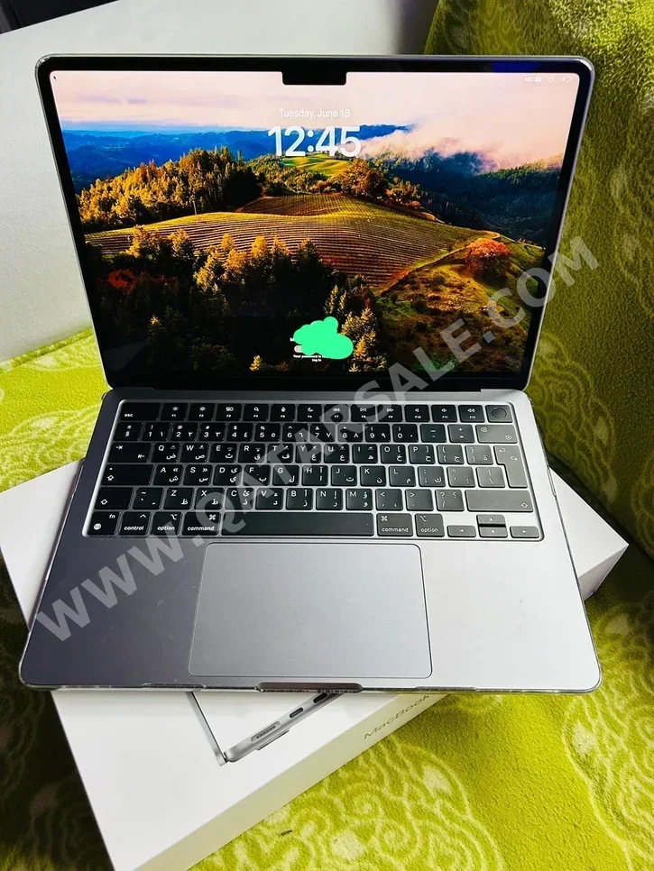 Laptops Apple  - MacBook Air  2022  - Grey  - MacOS  - Apple  - M2  -Memory (Ram): 8 GB