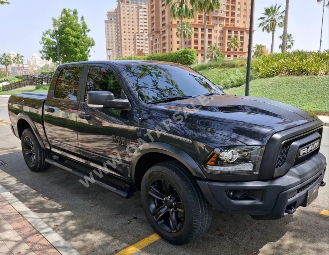 Dodge  Ram  Warlock  2021  Automatic  23,000 Km  8 Cylinder  Four Wheel Drive (4WD)  Pick Up  Gray and Black  With Warranty