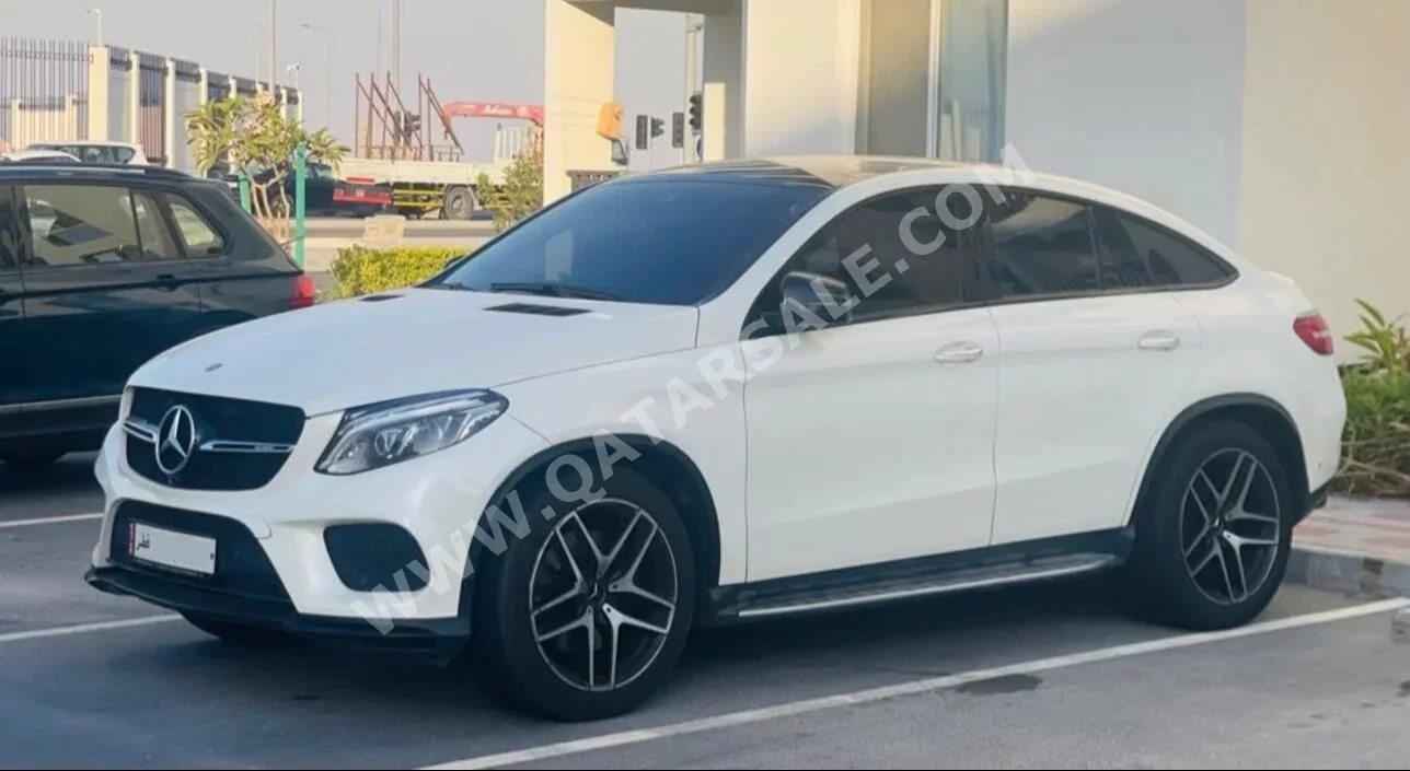 Mercedes-Benz  GLE  43 AMG  2017  Automatic  151٬000 Km  6 Cylinder  Four Wheel Drive (4WD)  SUV  White