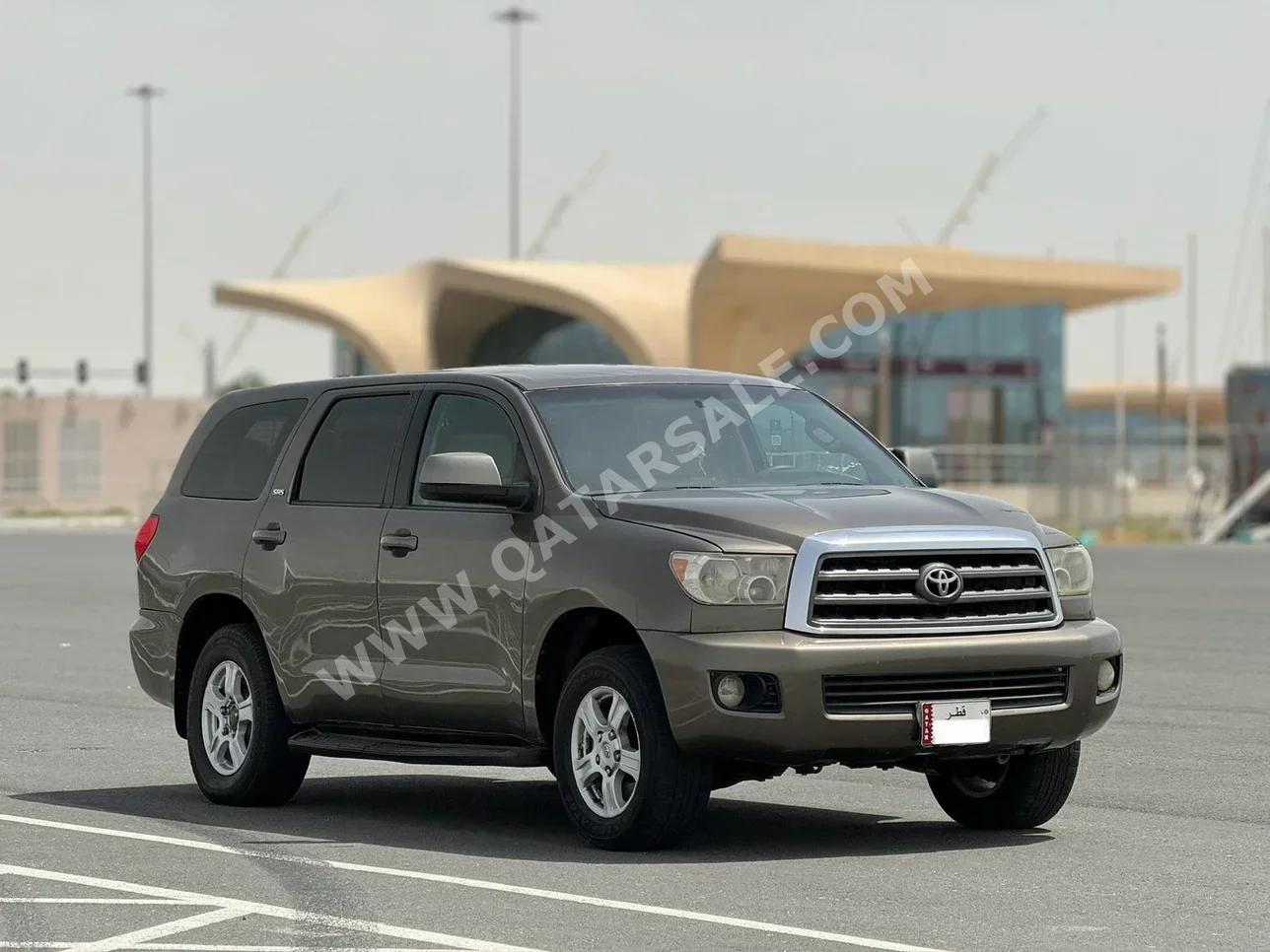 Toyota  Sequoia  SR5  2013  Automatic  224,000 Km  8 Cylinder  Four Wheel Drive (4WD)  SUV  Gray