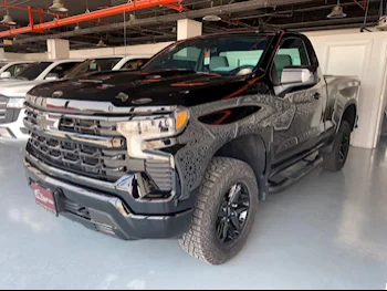 Chevrolet  Silverado  2023  Automatic  16,000 Km  8 Cylinder  Four Wheel Drive (4WD)  Pick Up  Black  With Warranty