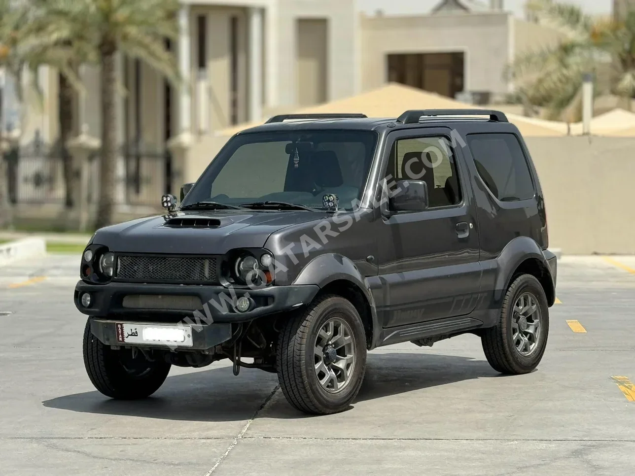 Suzuki  Jimny  2015  Automatic  146,000 Km  4 Cylinder  Four Wheel Drive (4WD)  SUV  Gray