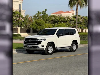 Toyota  Land Cruiser  GX  2024  Automatic  3٬300 Km  6 Cylinder  Four Wheel Drive (4WD)  SUV  White  With Warranty