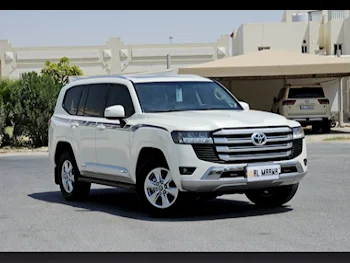  Toyota  Land Cruiser  GXR Twin Turbo  2022  Automatic  30,000 Km  6 Cylinder  Four Wheel Drive (4WD)  SUV  White  With Warranty