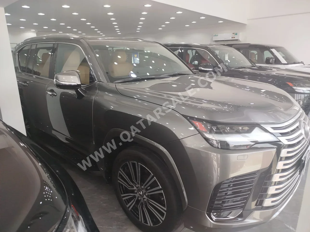 Lexus  LX  600 Luxury  2022  Automatic  38,000 Km  6 Cylinder  Four Wheel Drive (4WD)  SUV  Sonic Titanium  With Warranty