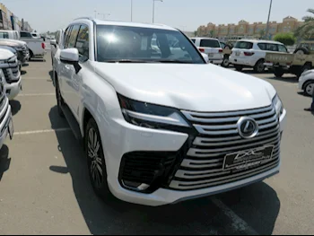 Lexus  LX  600 Luxury  2024  Automatic  1,400 Km  6 Cylinder  Four Wheel Drive (4WD)  SUV  White  With Warranty