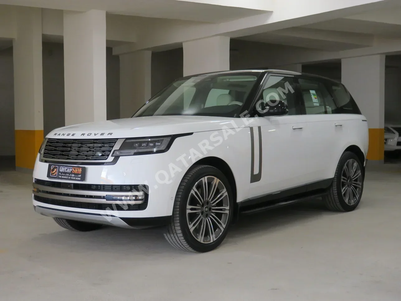 Land Rover  Range Rover  Vogue HSE  2024  Automatic  2,700 Km  6 Cylinder  Four Wheel Drive (4WD)  SUV  White  With Warranty