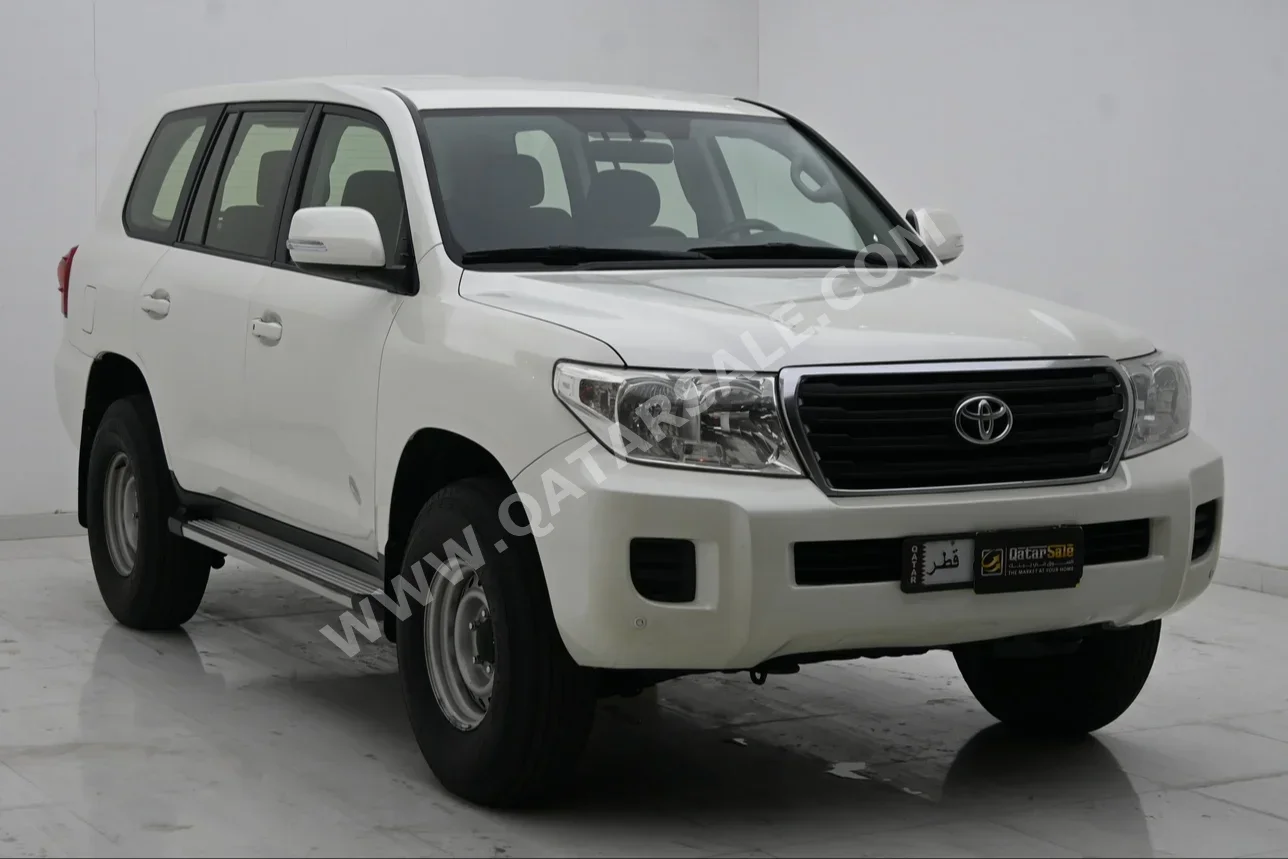 Toyota  Land Cruiser  G  2015  Automatic  299,000 Km  6 Cylinder  Four Wheel Drive (4WD)  SUV  Pearl