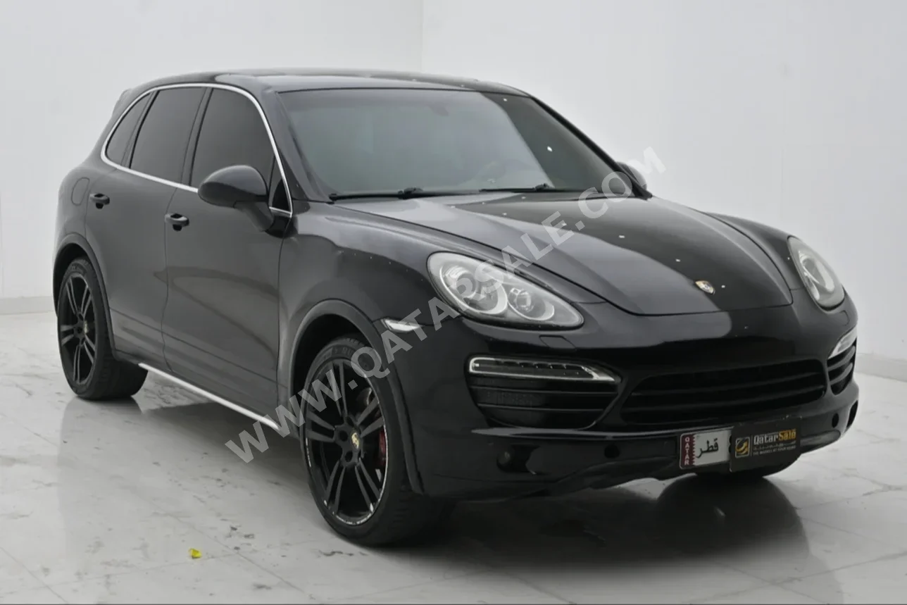  Porsche  Cayenne  S  2012  Automatic  190,000 Km  8 Cylinder  Four Wheel Drive (4WD)  SUV  Black  With Warranty