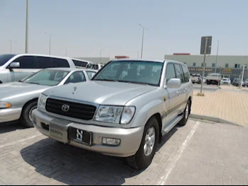 Toyota  Land Cruiser  GXR  2001  Manual  644,000 Km  6 Cylinder  Four Wheel Drive (4WD)  SUV  Silver