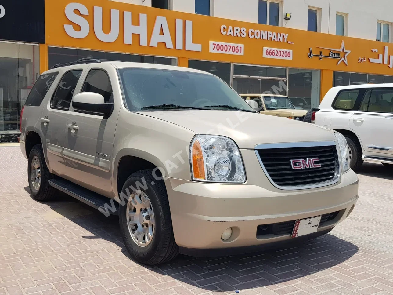 GMC  Yukon  2008  Automatic  282,000 Km  8 Cylinder  Four Wheel Drive (4WD)  SUV  Gold