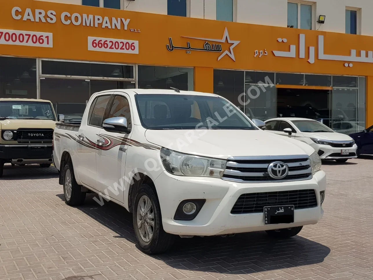 Toyota  Hilux  SR5  2016  Automatic  235,000 Km  4 Cylinder  Four Wheel Drive (4WD)  Pick Up  White