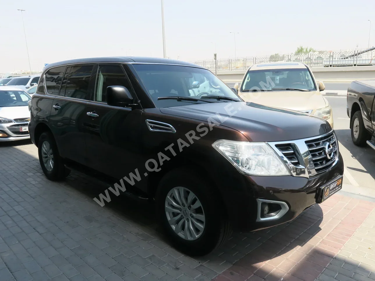 Nissan  Patrol  SE  2017  Automatic  172,000 Km  8 Cylinder  Four Wheel Drive (4WD)  SUV  Brown