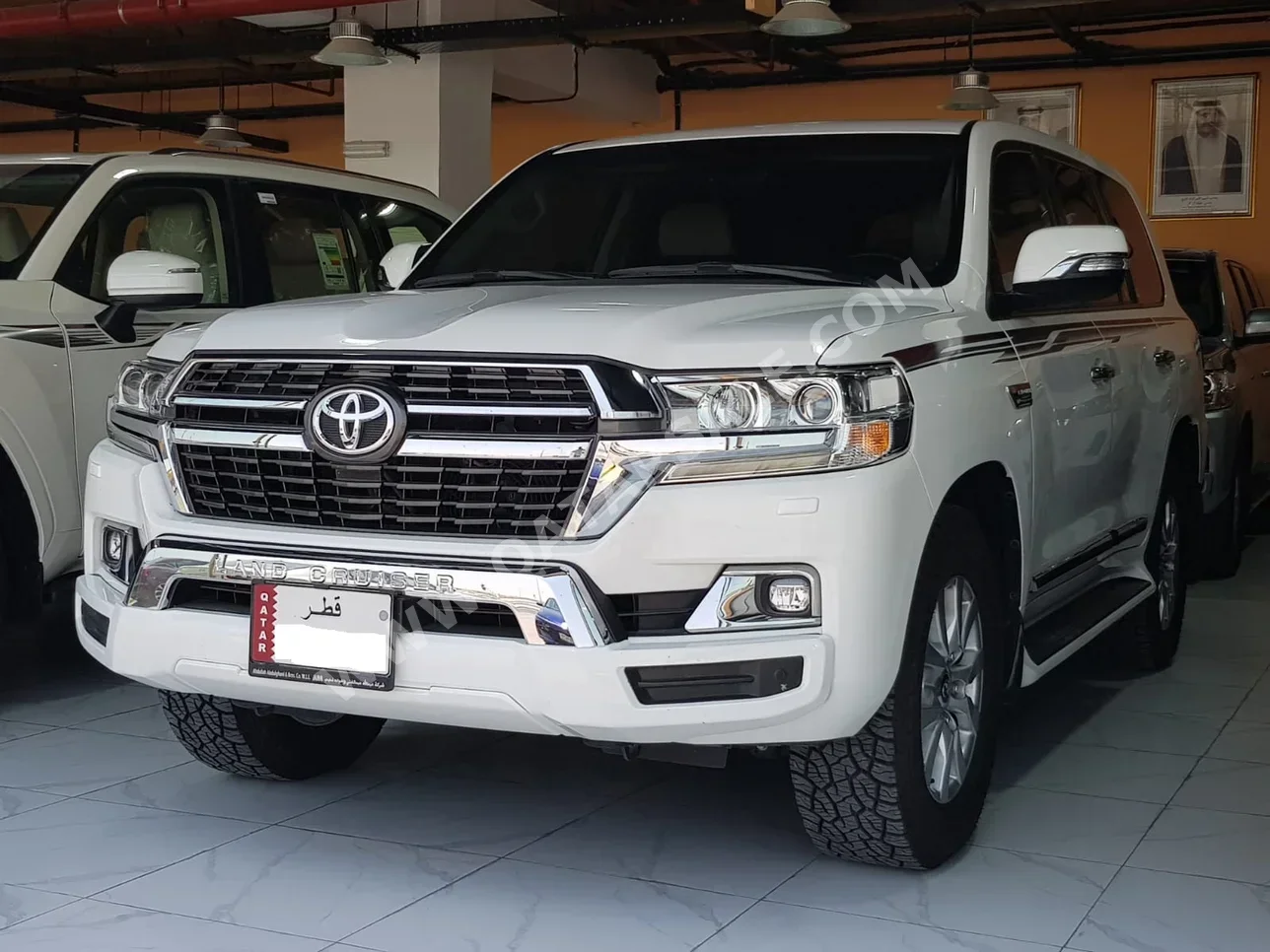 Toyota  Land Cruiser  GXR  2021  Automatic  32,000 Km  8 Cylinder  Four Wheel Drive (4WD)  SUV  White