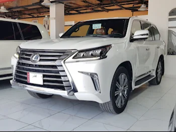 Lexus  LX  570  2017  Automatic  24,000 Km  8 Cylinder  Four Wheel Drive (4WD)  SUV  White