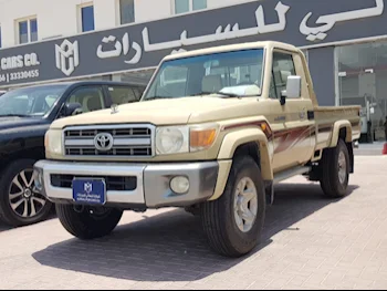 Toyota  Land Cruiser  LX  2008  Manual  177,000 Km  6 Cylinder  Four Wheel Drive (4WD)  Pick Up  Beige