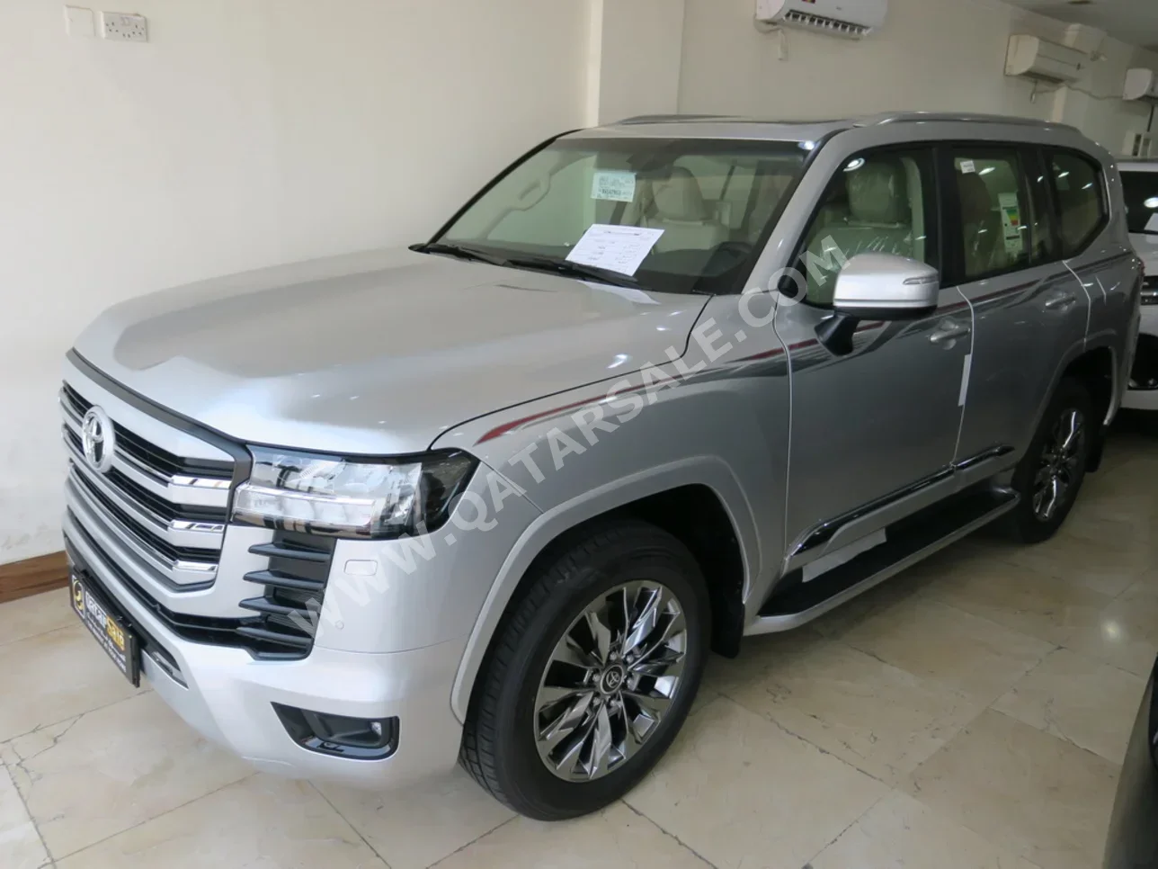  Toyota  Land Cruiser  GXR Twin Turbo  2024  Automatic  0 Km  6 Cylinder  Four Wheel Drive (4WD)  SUV  Gray  With Warranty