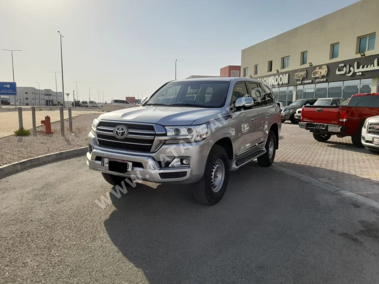 Toyota  Land Cruiser  GXR  2020  Automatic  212,000 Km  8 Cylinder  Four Wheel Drive (4WD)  SUV  Silver