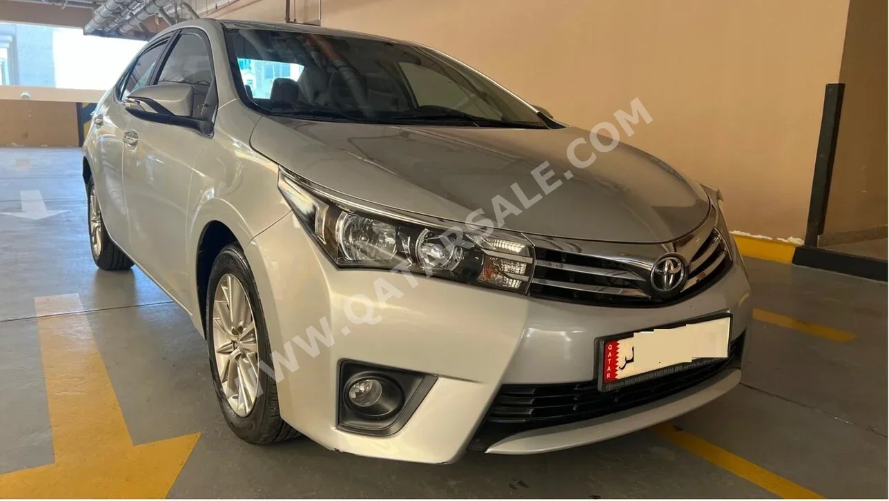 Toyota  Corolla  GLI  2016  Automatic  53,000 Km  4 Cylinder  Front Wheel Drive (FWD)  Sedan  Silver