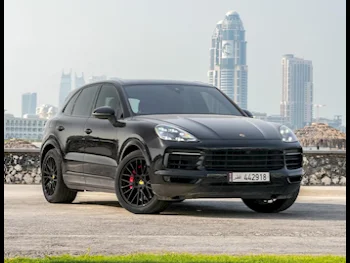 Porsche  Cayenne  S  2019  Automatic  102,000 Km  8 Cylinder  Four Wheel Drive (4WD)  SUV  Black