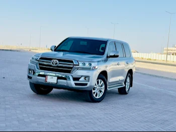 Toyota  Land Cruiser  GXR  2020  Automatic  38,000 Km  8 Cylinder  Four Wheel Drive (4WD)  SUV  Silver