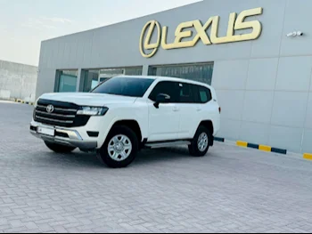 Toyota  Land Cruiser  GX  2022  Automatic  90,000 Km  6 Cylinder  Four Wheel Drive (4WD)  SUV  White