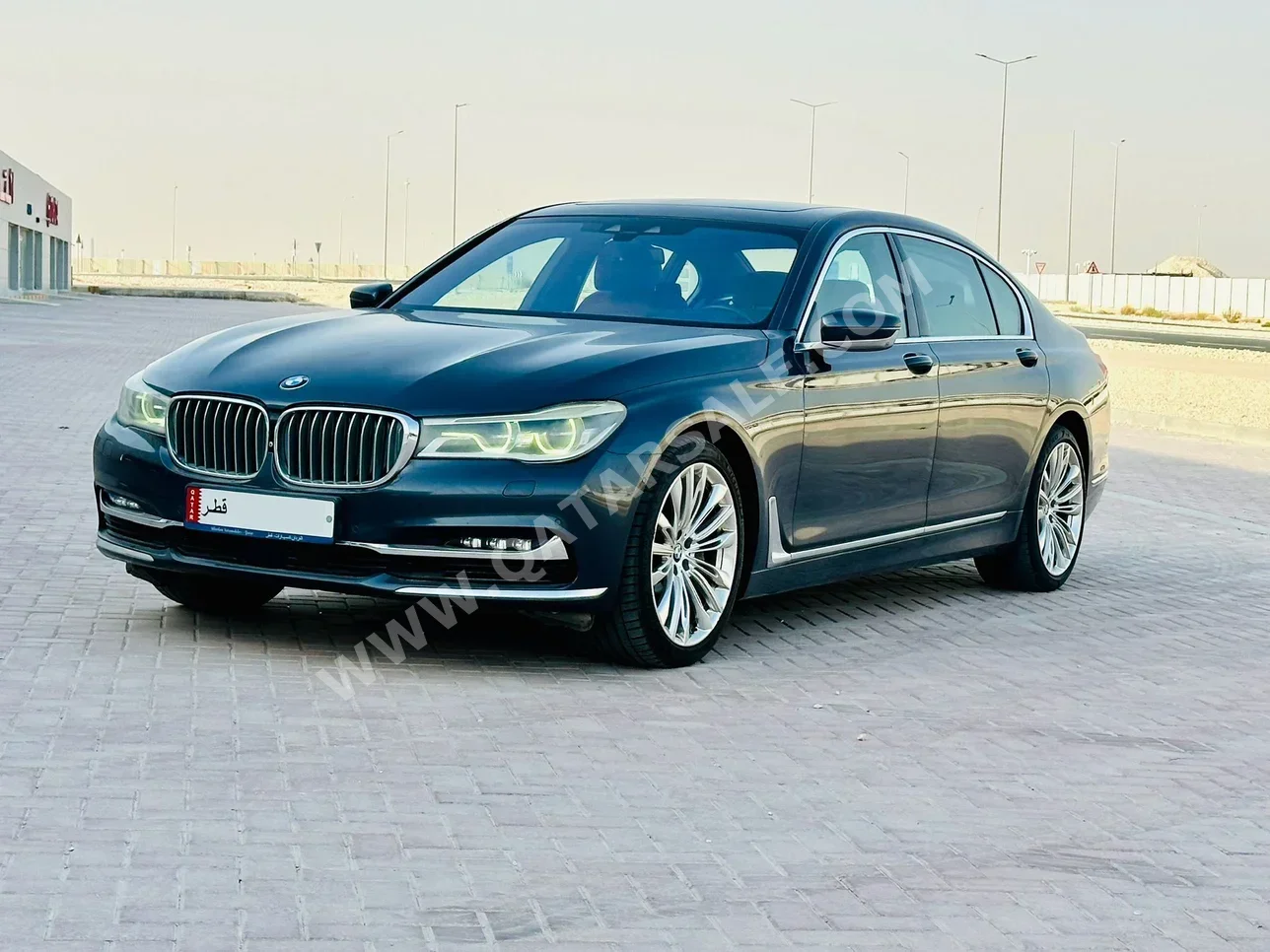 BMW  7-Series  740 Li  2017  Automatic  104,000 Km  6 Cylinder  Rear Wheel Drive (RWD)  Sedan  Black