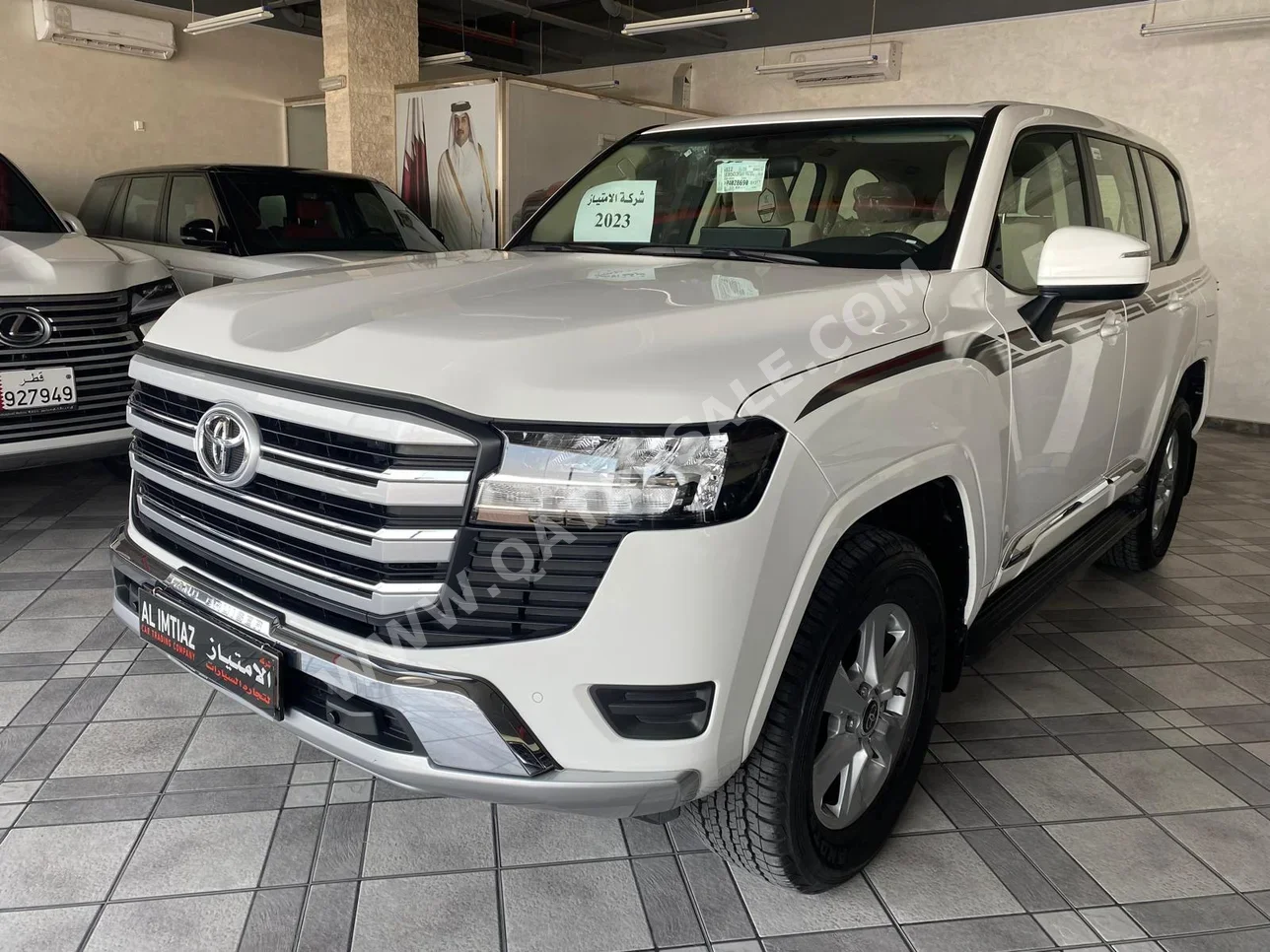 Toyota  Land Cruiser  GXR  2023  Automatic  40,000 Km  6 Cylinder  Four Wheel Drive (4WD)  SUV  White  With Warranty