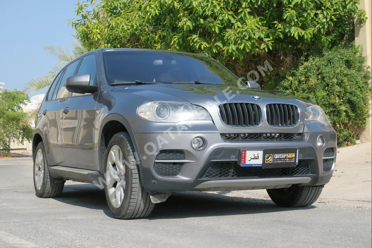 BMW  X-Series  X5  2011  Automatic  39,700 Km  6 Cylinder  Four Wheel Drive (4WD)  SUV  Gray