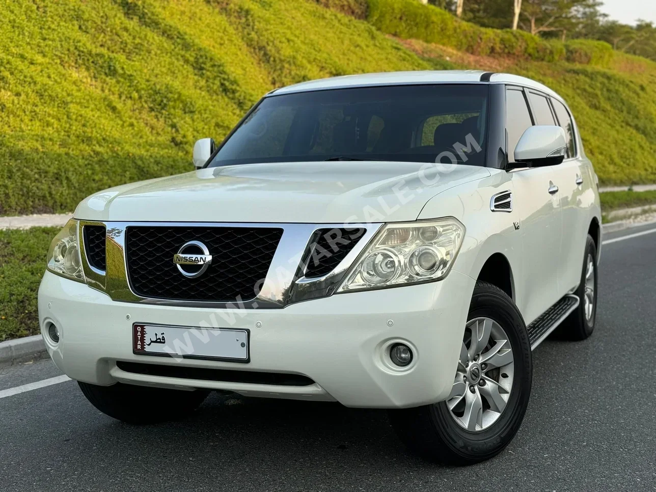 Nissan  Patrol  SE  2012  Automatic  125,000 Km  8 Cylinder  Four Wheel Drive (4WD)  SUV  White