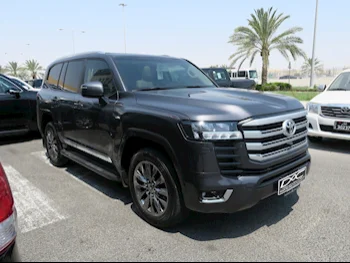 Toyota  Land Cruiser  GXR Twin Turbo  2024  Automatic  300 Km  6 Cylinder  Four Wheel Drive (4WD)  SUV  Gray  With Warranty