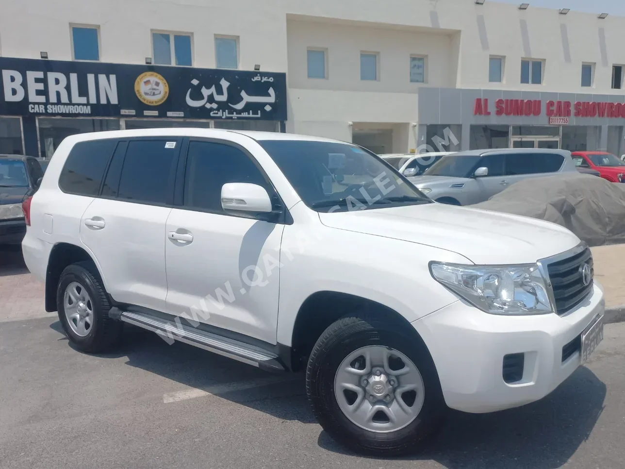 Toyota  Land Cruiser  G  2014  Automatic  204,000 Km  6 Cylinder  Four Wheel Drive (4WD)  SUV  White