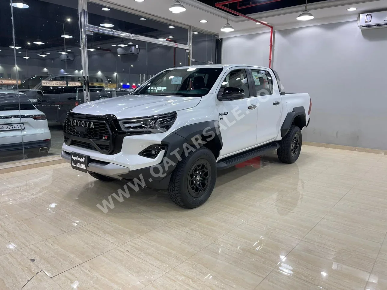 Toyota  Hilux  GR Sport  2024  Automatic  0 Km  6 Cylinder  Four Wheel Drive (4WD)  Pick Up  White  With Warranty