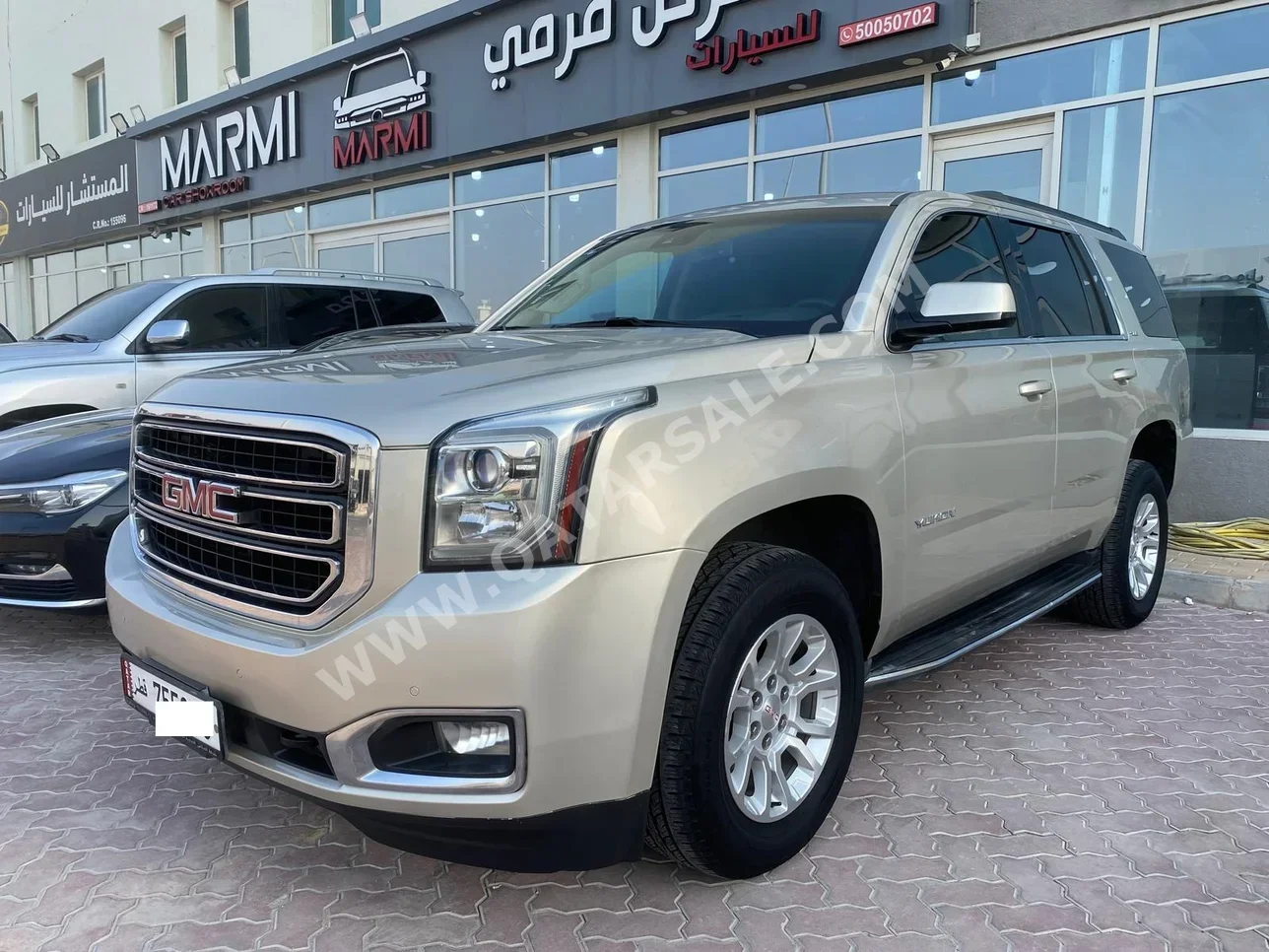 GMC  Yukon  2017  Automatic  243,000 Km  8 Cylinder  Four Wheel Drive (4WD)  SUV  Gold