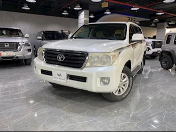 Toyota  Land Cruiser  GX  2012  Automatic  385,000 Km  6 Cylinder  Four Wheel Drive (4WD)  SUV  White