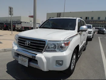 Toyota  Land Cruiser  GXR  2014  Automatic  356,000 Km  8 Cylinder  Four Wheel Drive (4WD)  SUV  White