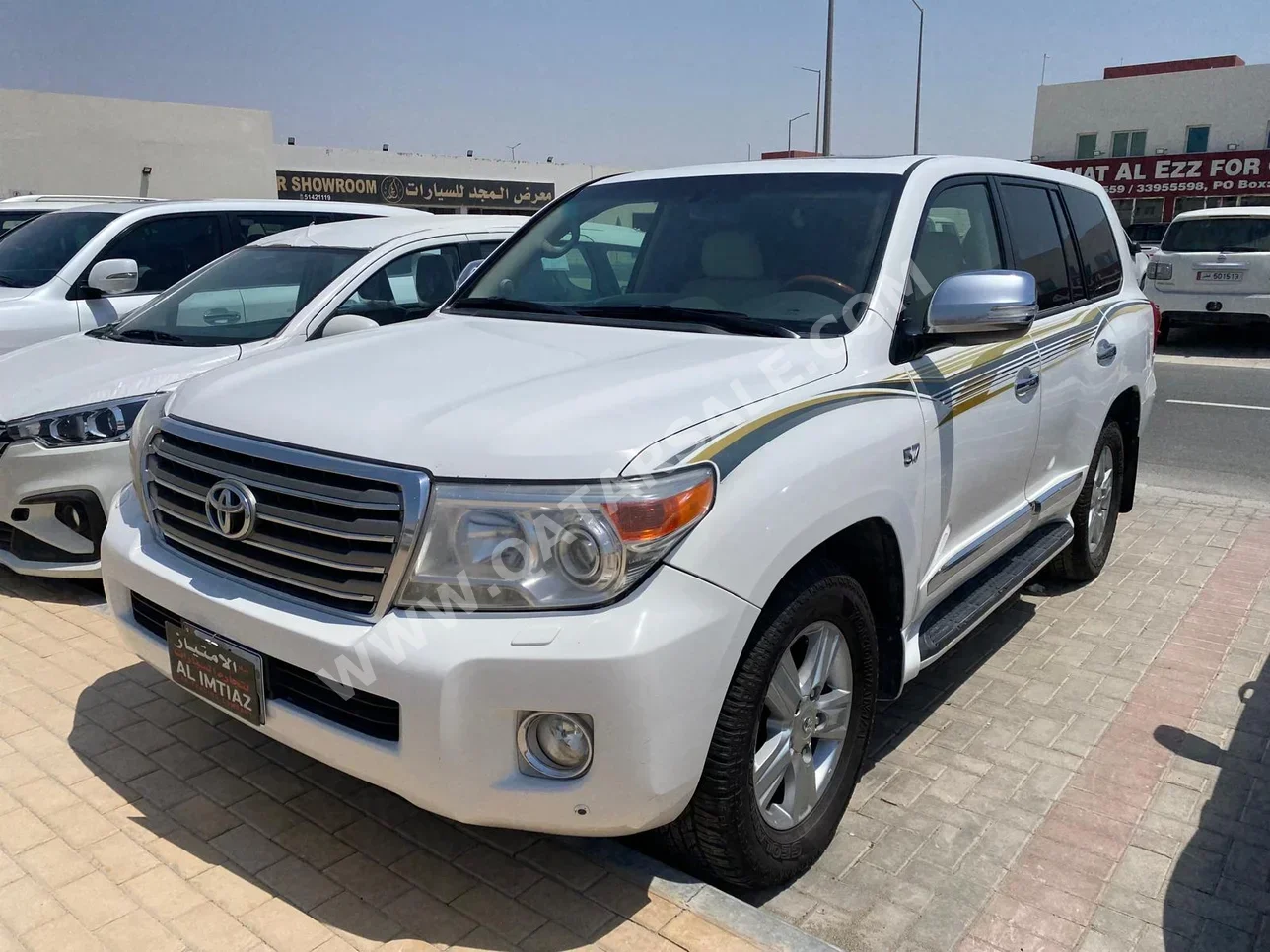 Toyota  Land Cruiser  VXR  2015  Automatic  415,000 Km  8 Cylinder  Four Wheel Drive (4WD)  SUV  White