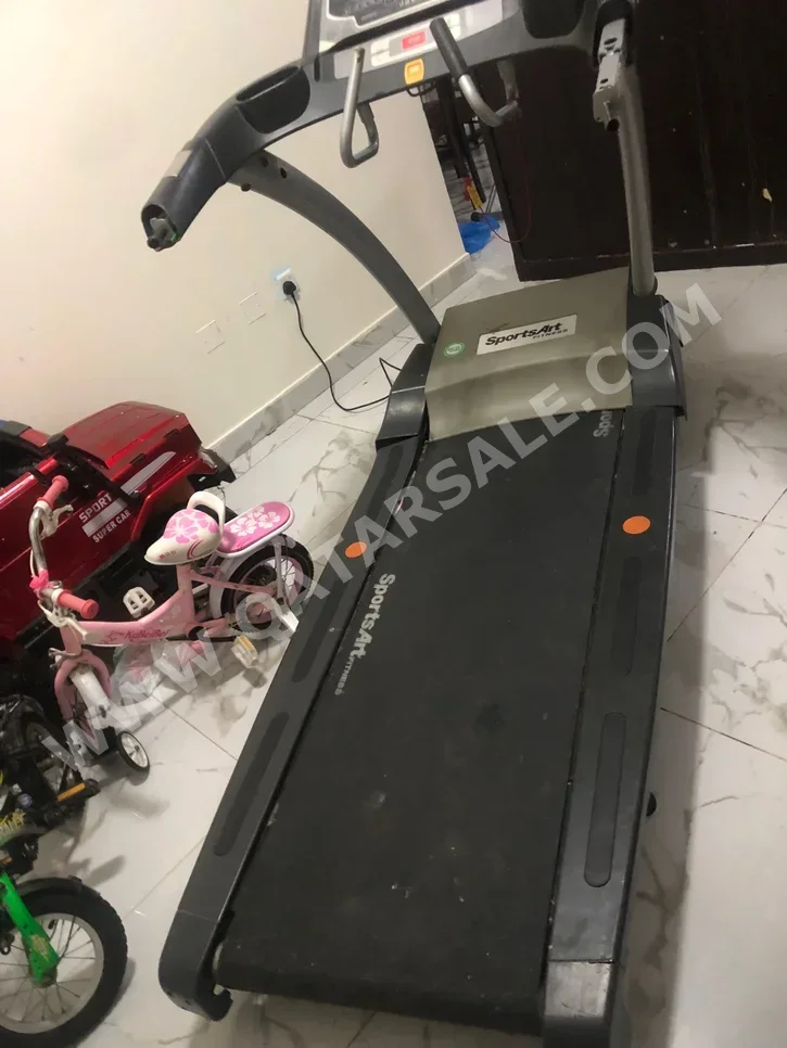 أجهزة اللياقة البدنية - الات المشي