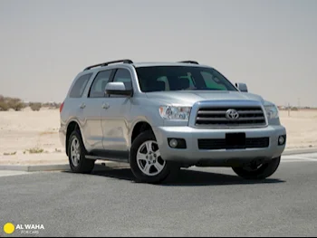 Toyota  Sequoia  2015  Automatic  69,100 Km  8 Cylinder  Four Wheel Drive (4WD)  SUV  Silver