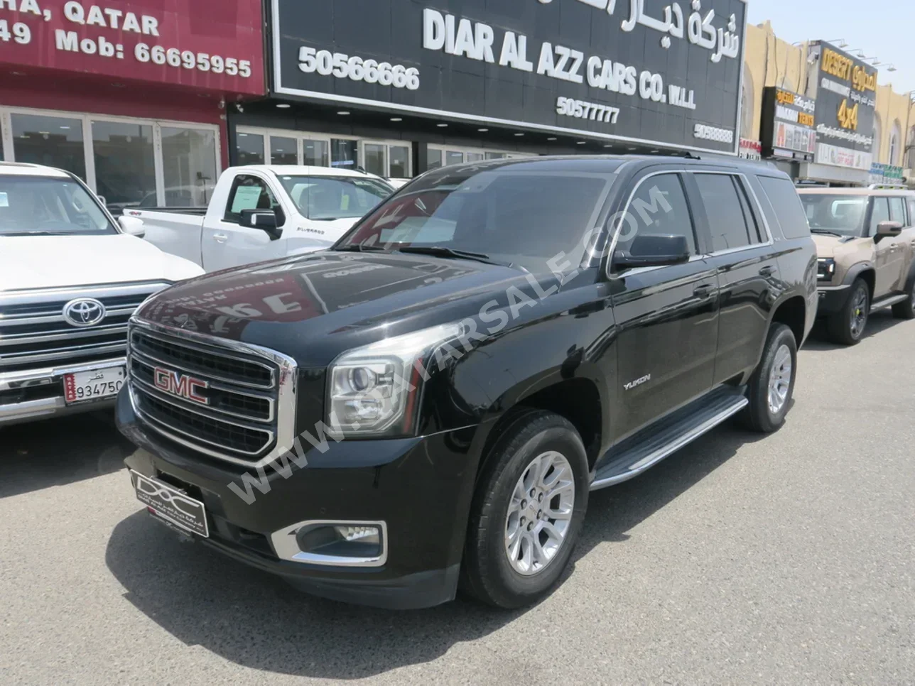 GMC  Yukon  2015  Automatic  195٬000 Km  8 Cylinder  Four Wheel Drive (4WD)  SUV  Black