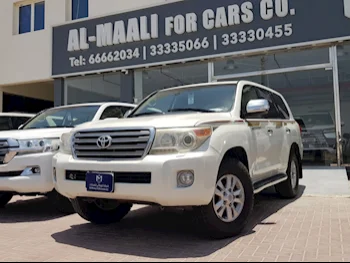 Toyota  Land Cruiser  GXR  2012  Automatic  245,000 Km  8 Cylinder  Four Wheel Drive (4WD)  SUV  White