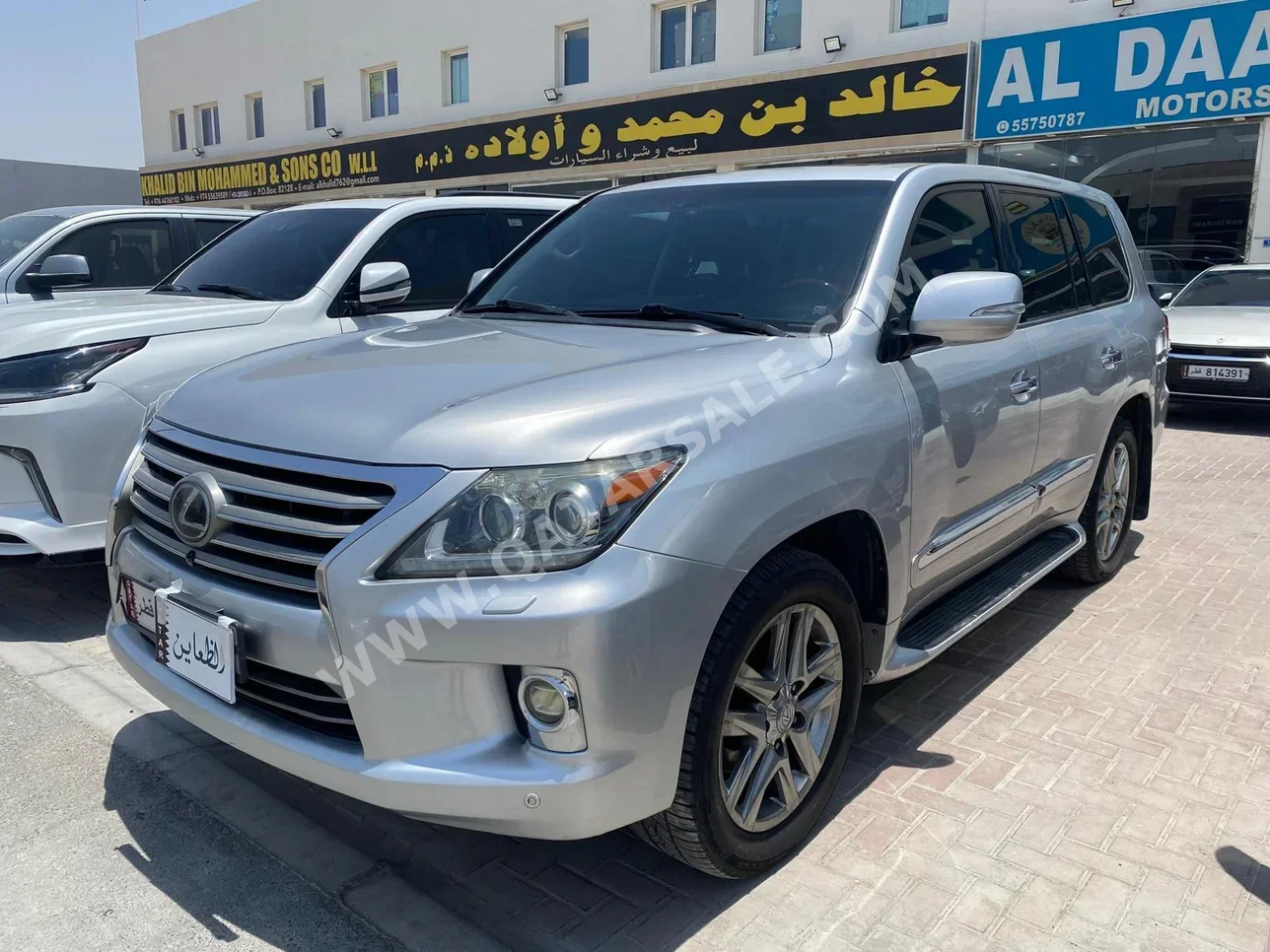  Lexus  LX  570  2013  Automatic  256,000 Km  8 Cylinder  Four Wheel Drive (4WD)  SUV  Silver  With Warranty