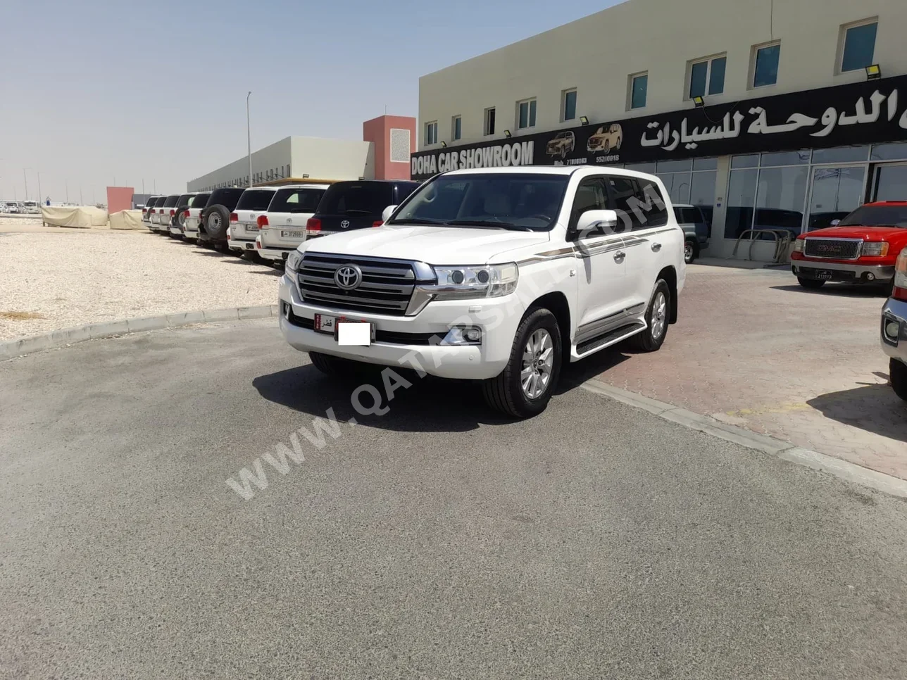 Toyota  Land Cruiser  VXR  2018  Automatic  184,000 Km  8 Cylinder  Four Wheel Drive (4WD)  SUV  White