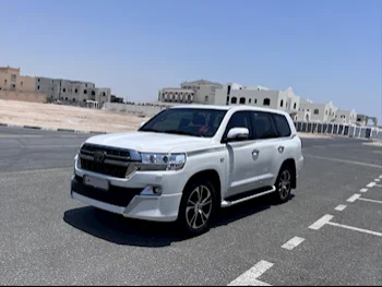  Toyota  Land Cruiser  VXR  2021  Automatic  94,000 Km  8 Cylinder  Four Wheel Drive (4WD)  SUV  White  With Warranty