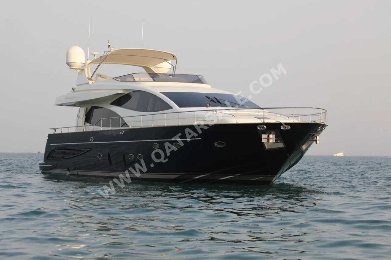 Riva  2008  White & Black  85 ft  With Parking